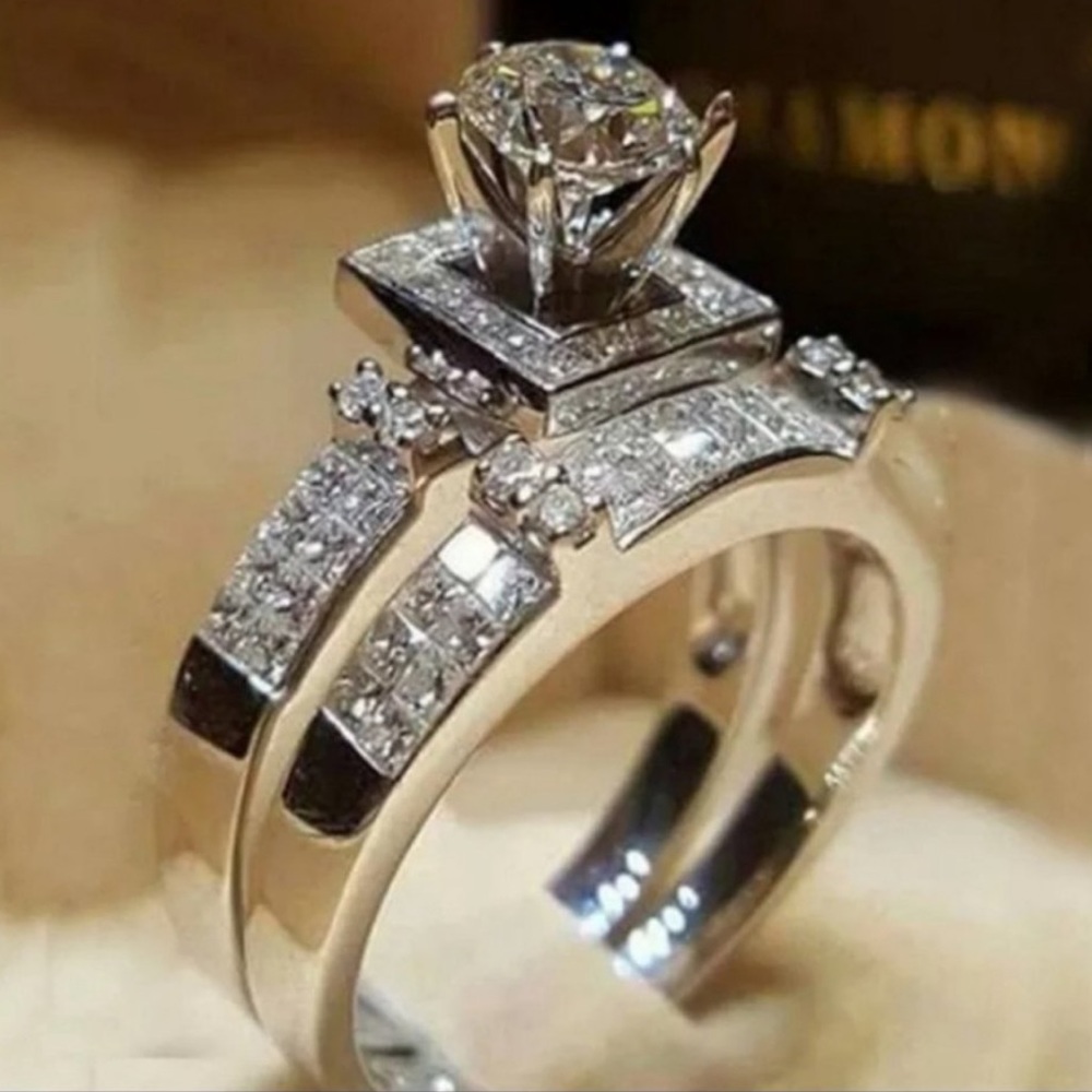 New Women’s 2pc Set 925 Silver Engagement Ring - Picture 1 of 2